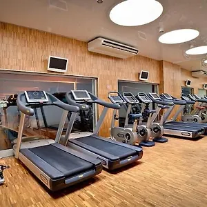 https://lux-modern-apartment.krakowhotelspoland.com